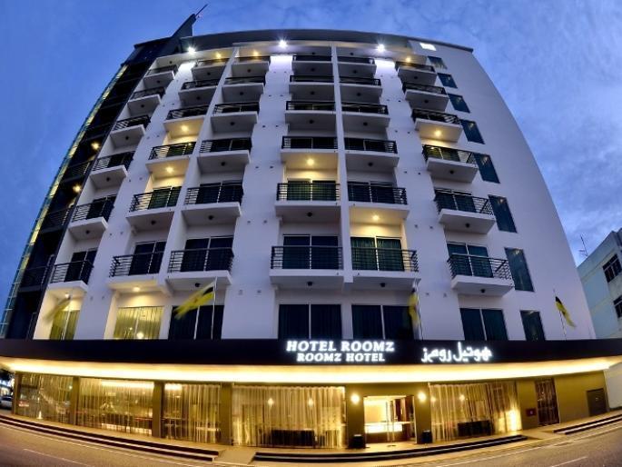 Roomz Hotel Seria Extérieur photo